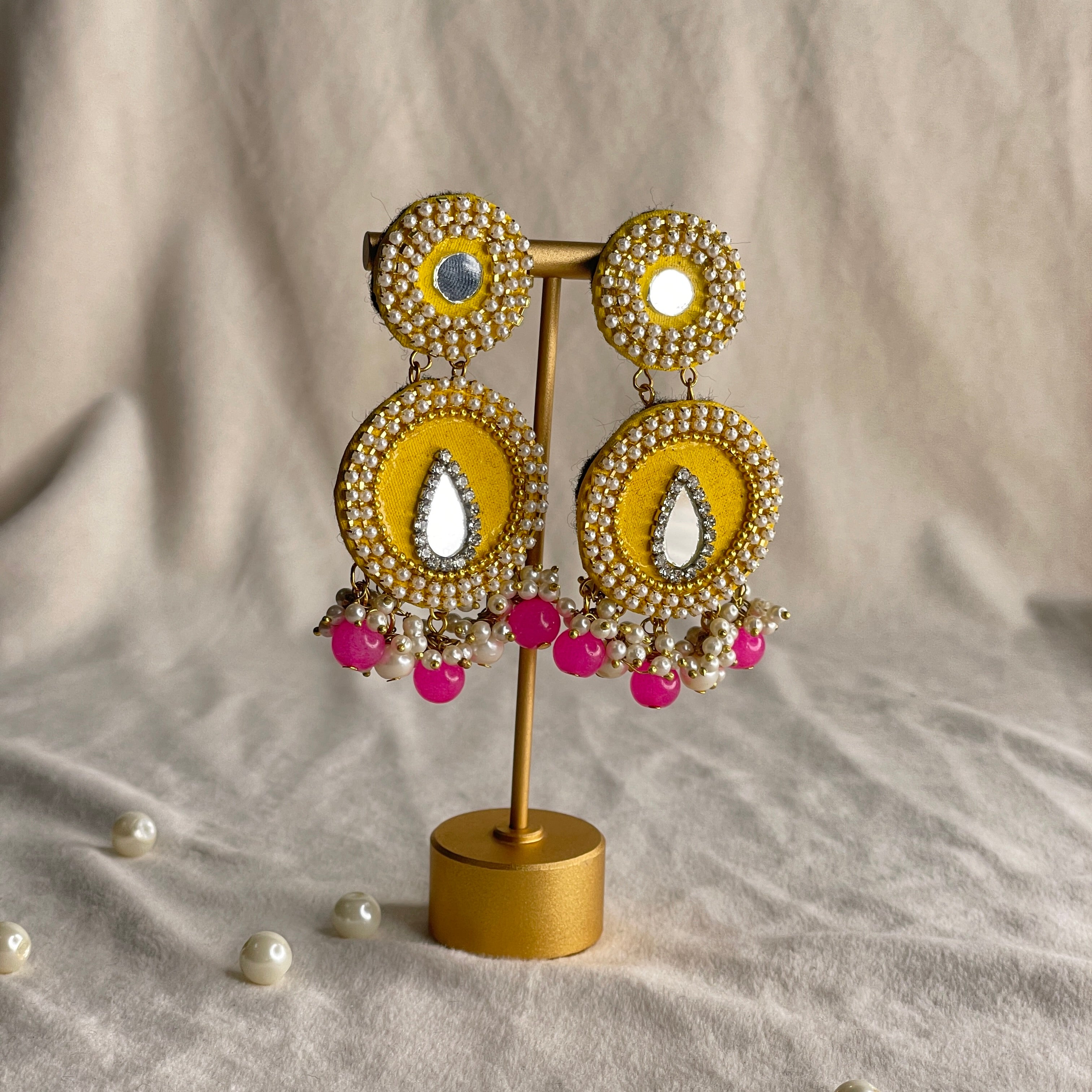 khoj city Handmade Jewellery (Earring ) code - 023