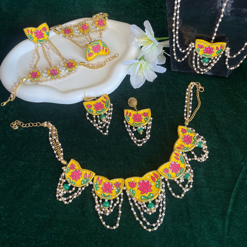 khoj city Kaatyayani Handpainted  Haldi Yellow Shadi Set  (Necklace)