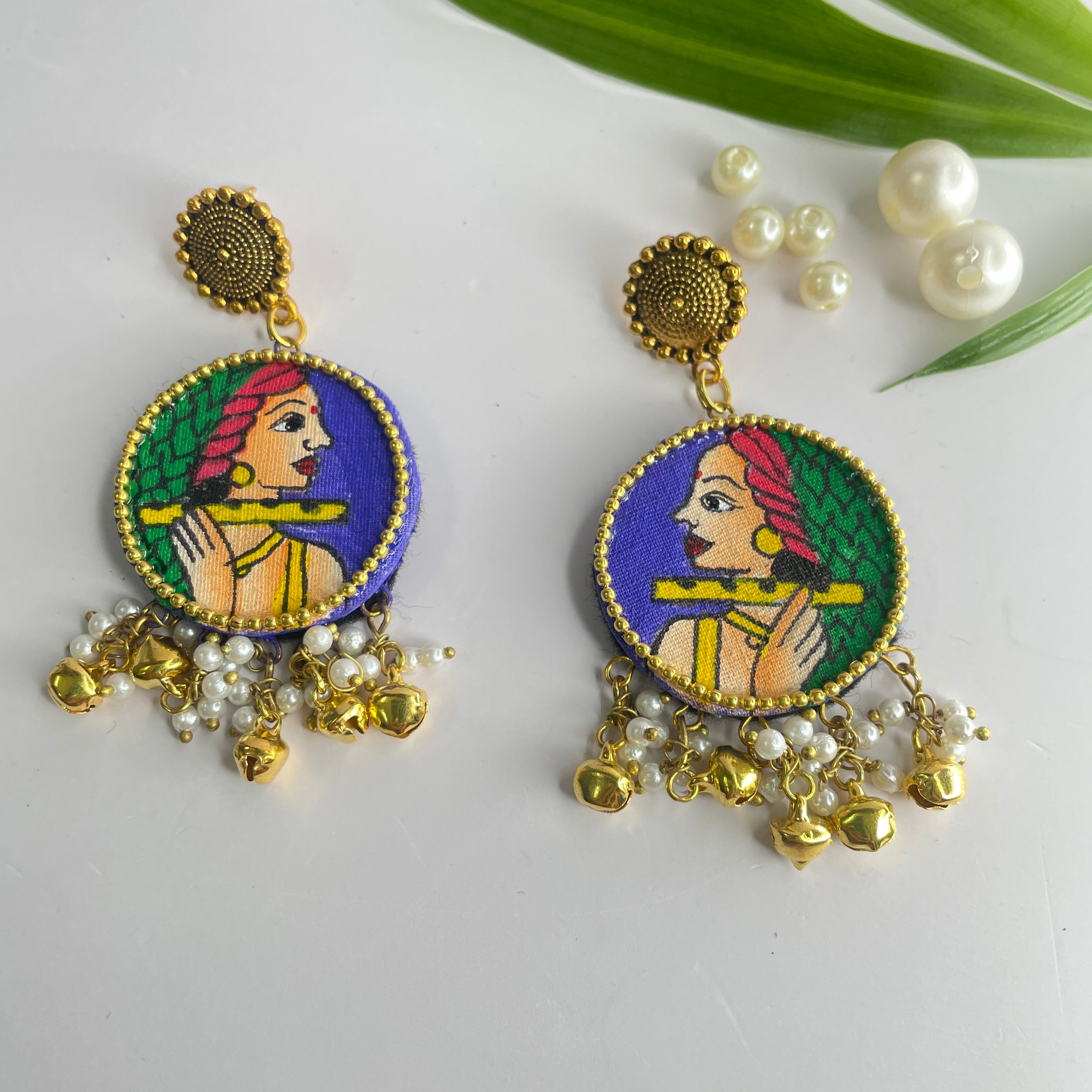 khoj city Mini / Blue Bansy Handpainted Earrings)