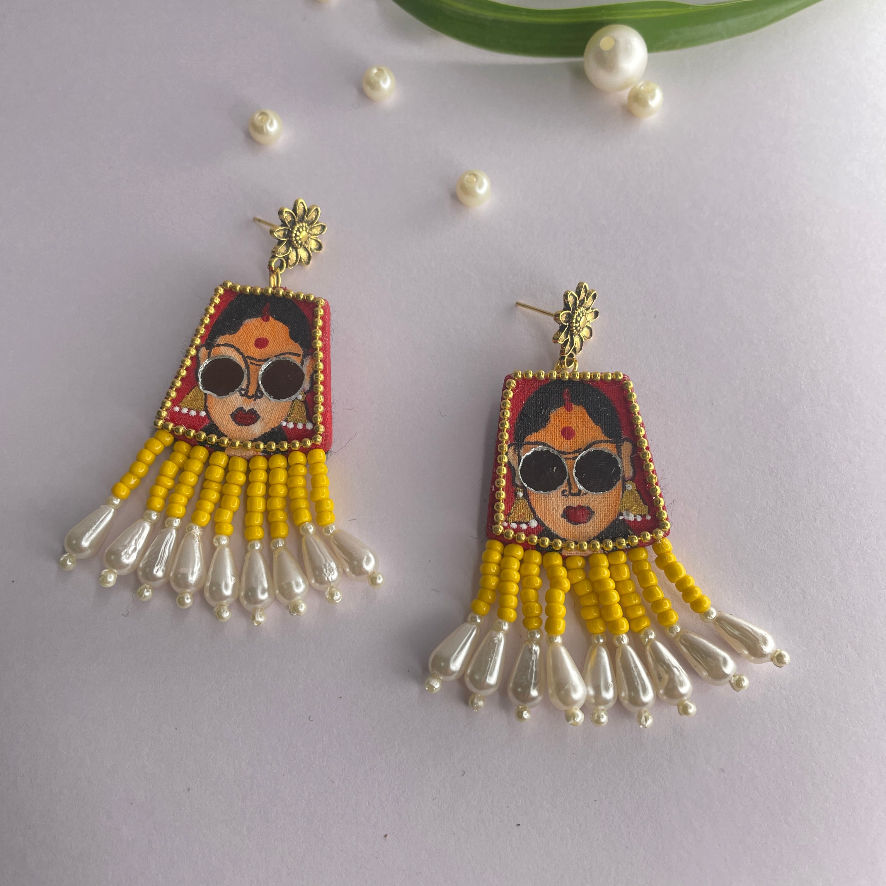 khoj city Mini / Red Darpan Handpainted (Earrings)