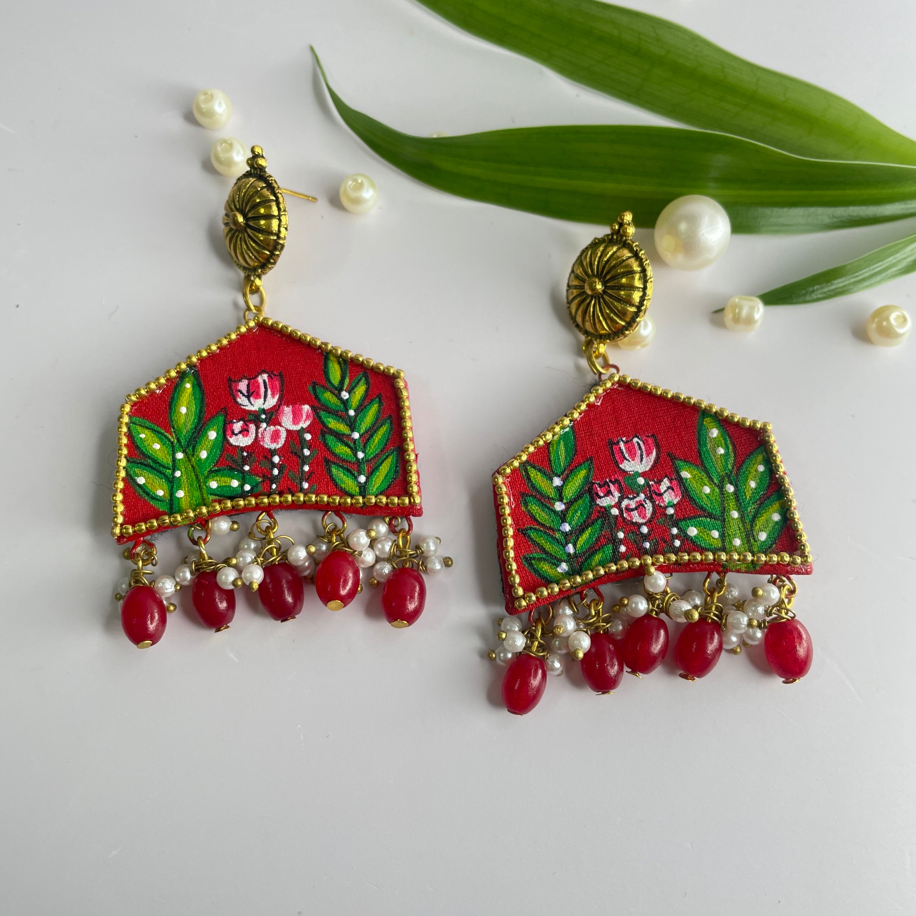 khoj city Mini / Red Tulipa Handpainted Earrings)